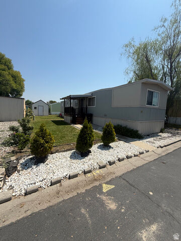Property Photo: 2817 S 2620 W 272 UT 84119