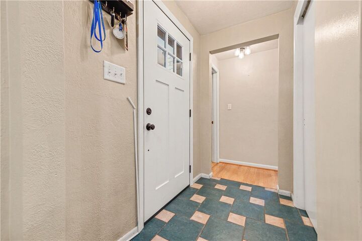 Property Photo:  42 Locust Ave  PA 15022 