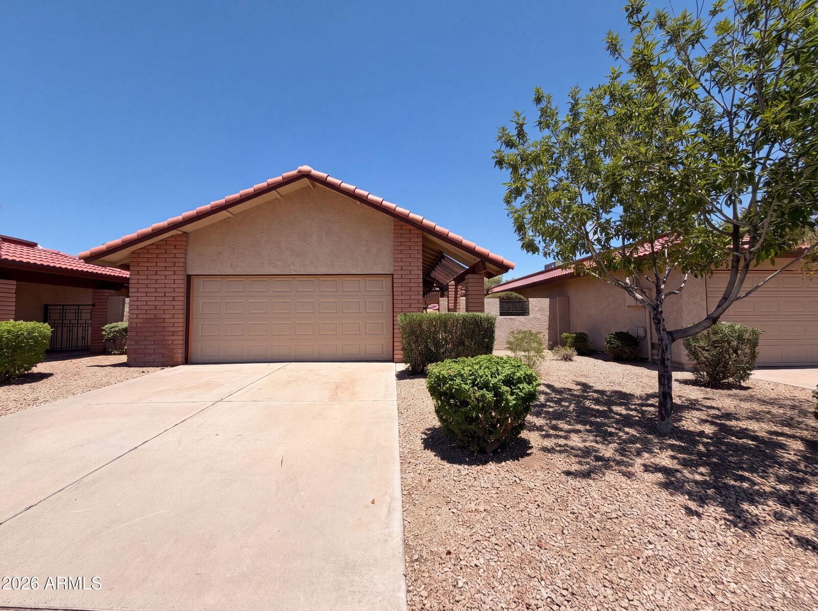 Property Photo: 5208 E Tamblo Drive AZ 85044