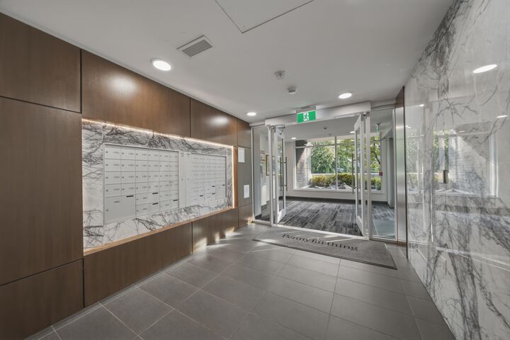 Property Photo: 5058 Cambie Street 206 BC V5Z 2Z5