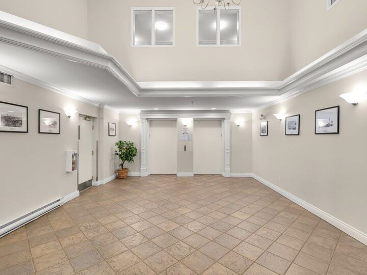 Property Photo: 128 W 8th Street 413 BC V7M 3M1