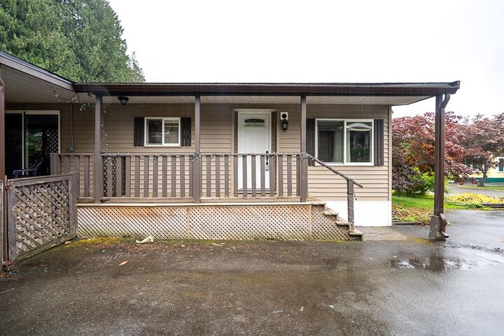 Property Photo: 52324 Yale Road 8 BC V0X 1X1