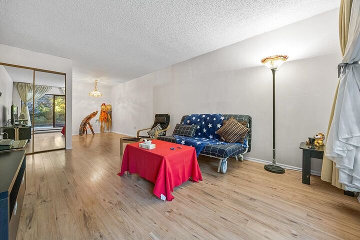 Property Photo: 8231 Granville Avenue 109 BC V6Y 3A4