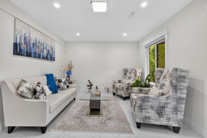 Property Photo:  16166 92 Avenue  BC V4N 3C4 