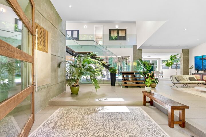 Property Photo: 388 Hidhurst Place BC V7S 1K1