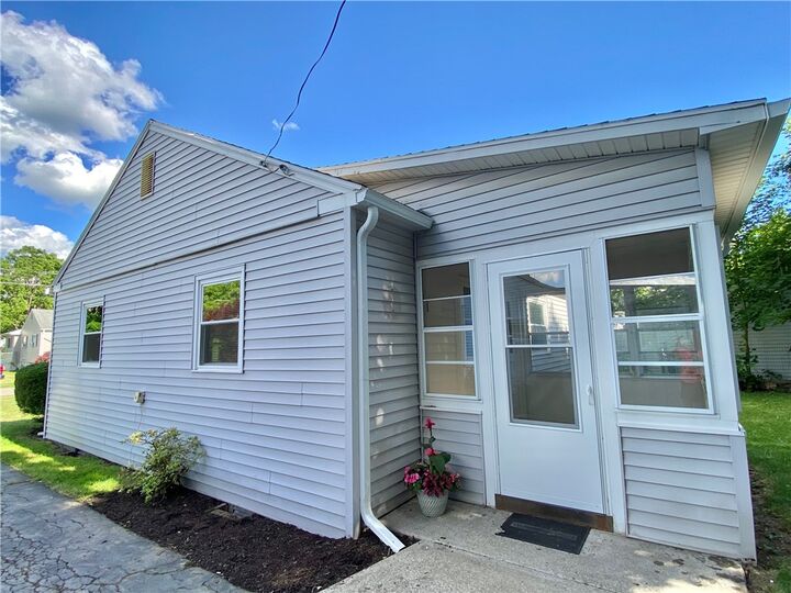 Property Photo:  150 Catalpa Drive  NY 14845 