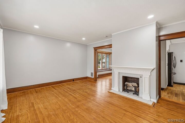 Property Photo:  121 Tremaine Avenue  NY 14217 
