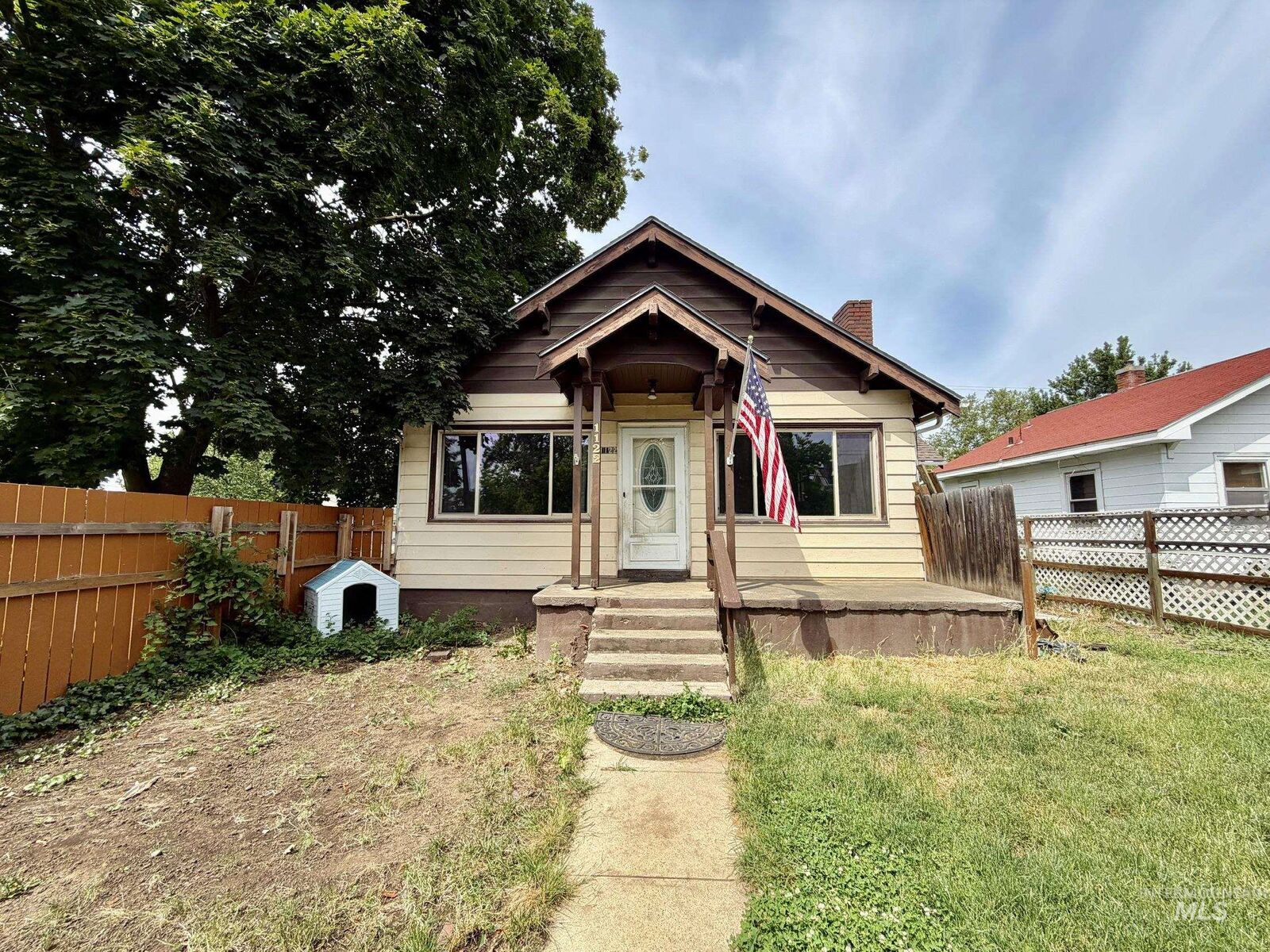 Property Photo:  1122 11th St.  ID 83501 