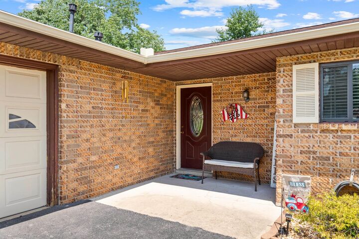 Property Photo:  1515 Conway Street  AR 72653 