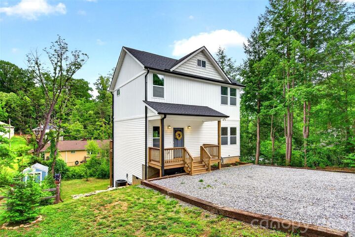Property Photo: 88 Walker Street NC 28711