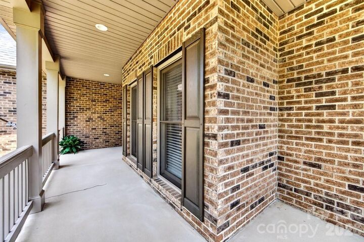 Property Photo: 2916 Ed Reid Street NC 28216