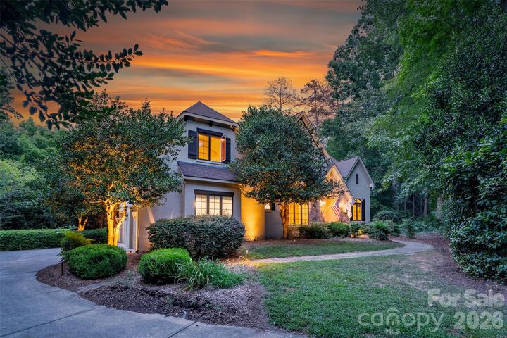 Property Photo: 3003 Ocaso Court NC 28104