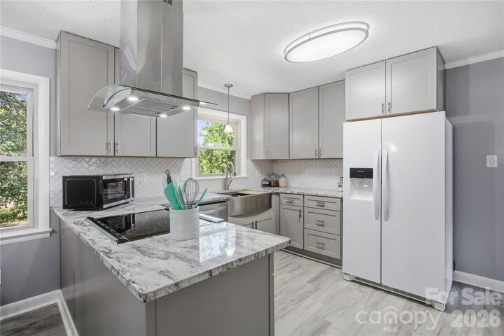 Property Photo: 4821 Raleigh Street NC 28613