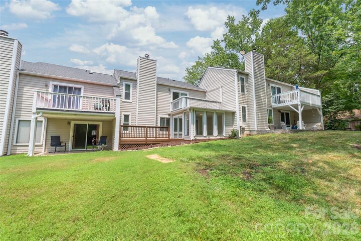 Property Photo:  8410 Cricket Lake Drive  NC 28277 
