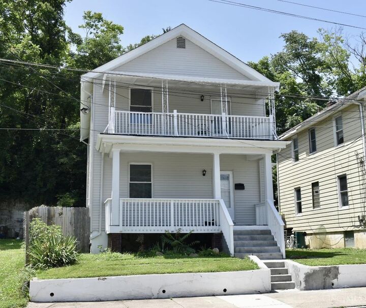 Property Photo: 1129 McPherson Avenue OH 45205