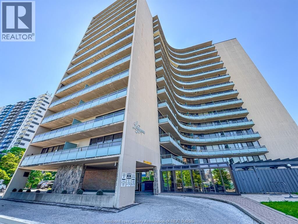 Property Photo: 111 Riverside Drive East 1116 ON N9A 2S6