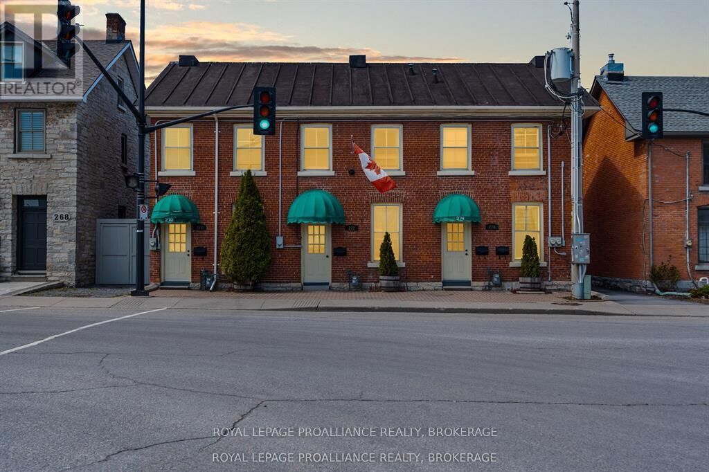 Property Photo:  270 Wellington Street  ON K7K 2Z1 