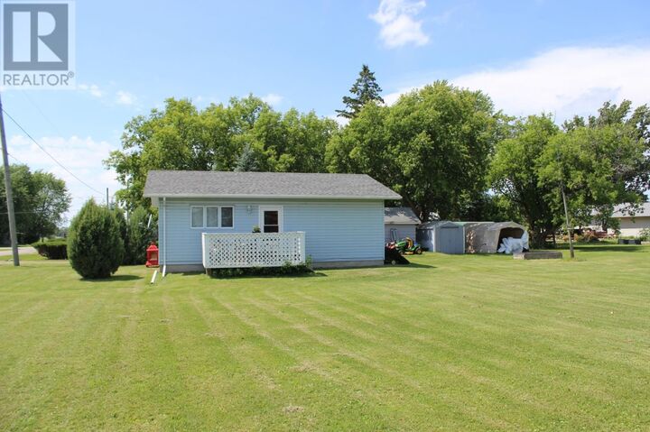 Property Photo: 705-707 Lorena Street ON P0W 1L0