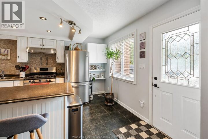 Property Photo: 345 Robson Road 10 ON N8H 5G6