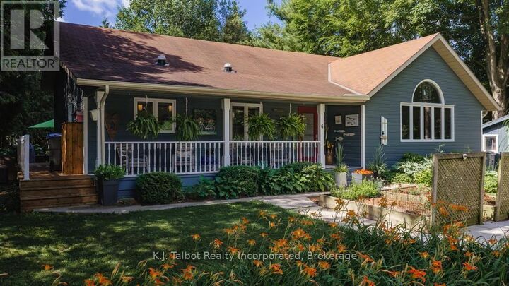 Property Photo: 6 David Street East ON N0M 1G0