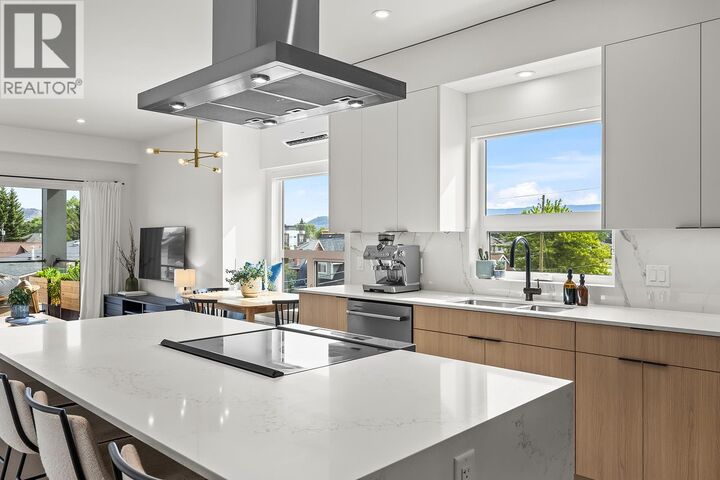 640 Wardlaw Avenue 303 — photo 1
