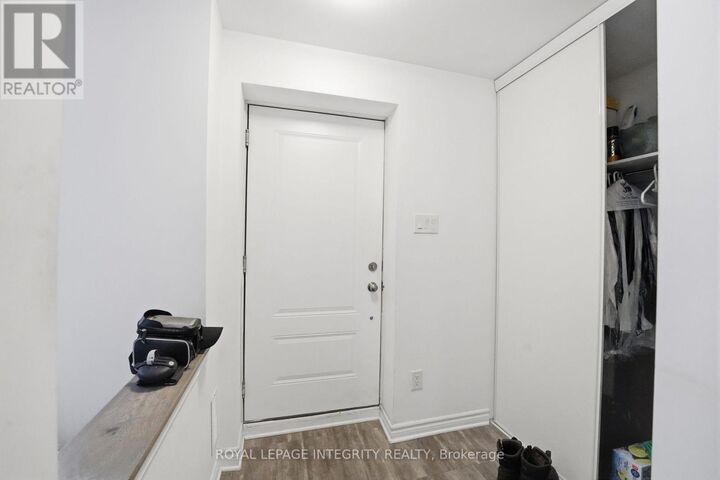 Property Photo: 30 Jaguar Pvt Private F ON K2V 0J3