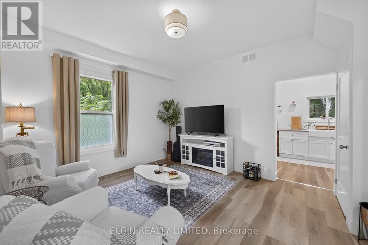 Property Photo: 10622 Sunset Road ON N5P 3T2
