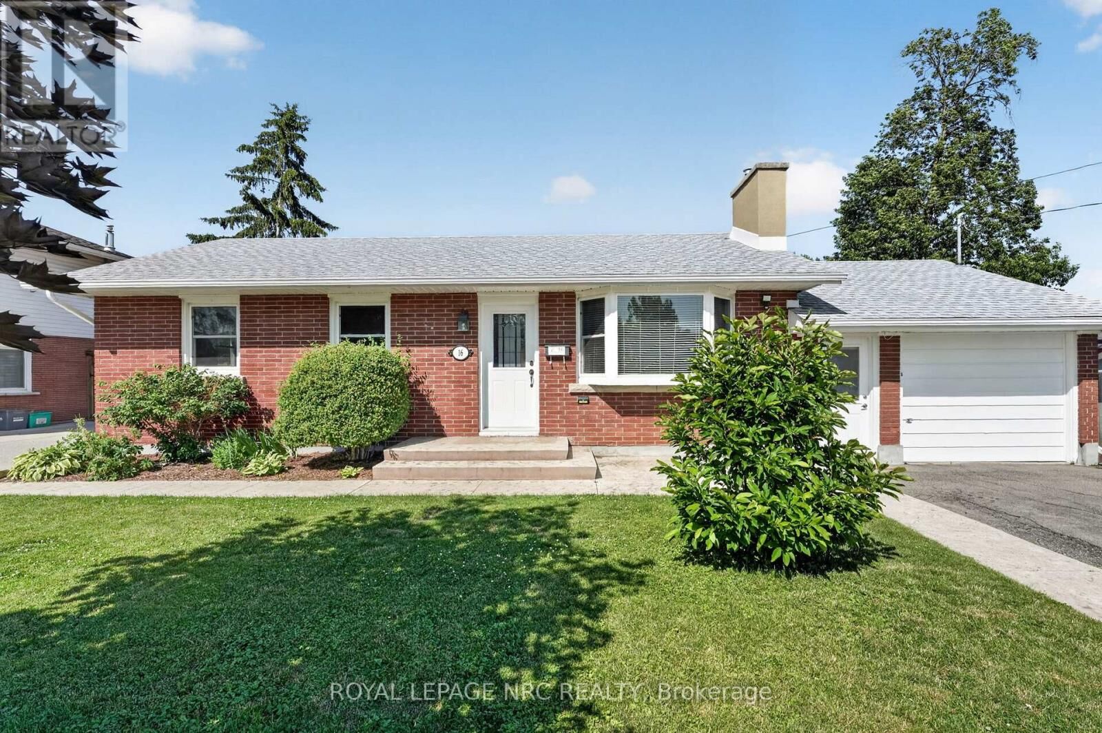 Property Photo:  16 Ferguson Avenue  ON L2A 5J3 