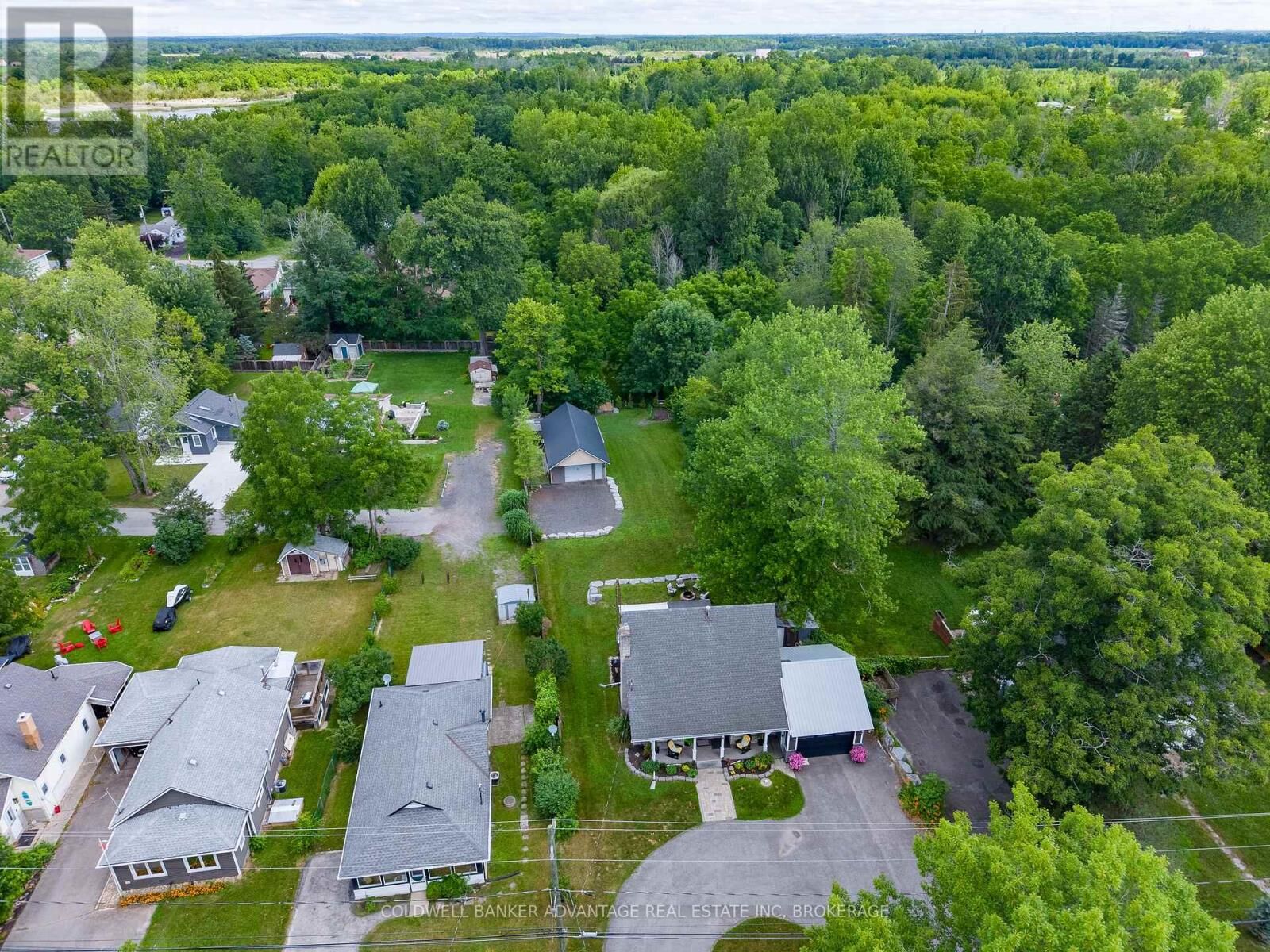 Photo de la propriété: 10448 Lakeshore Road West ON L3K 5V4