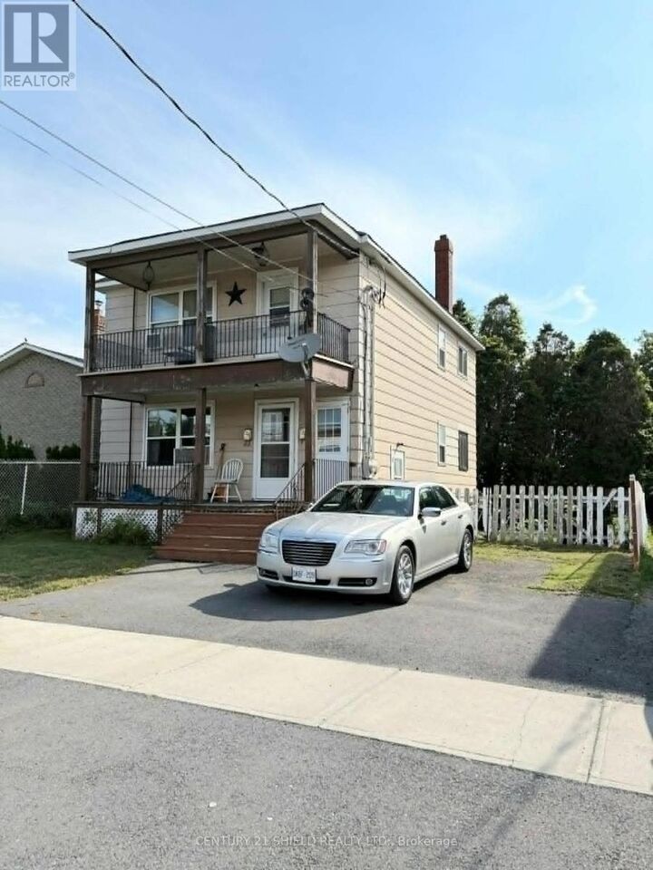 Property Photo:  735 Sydney Street  ON K6H 3J5 
