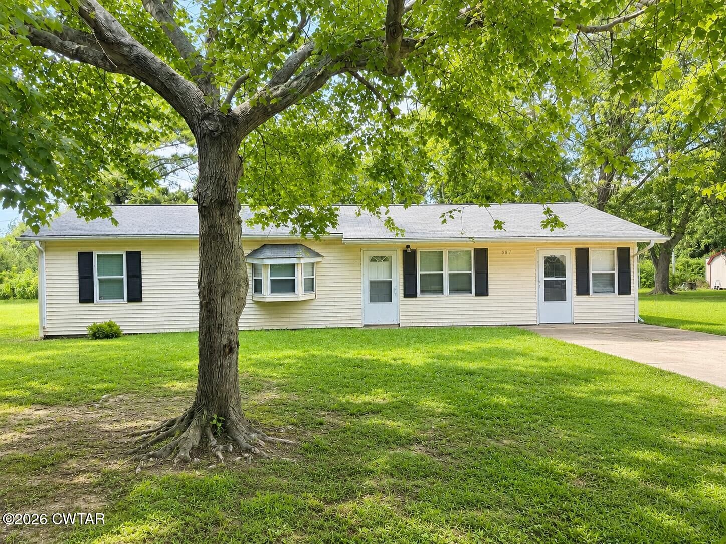 Property Photo: 387 Lyte Circle TN 38024