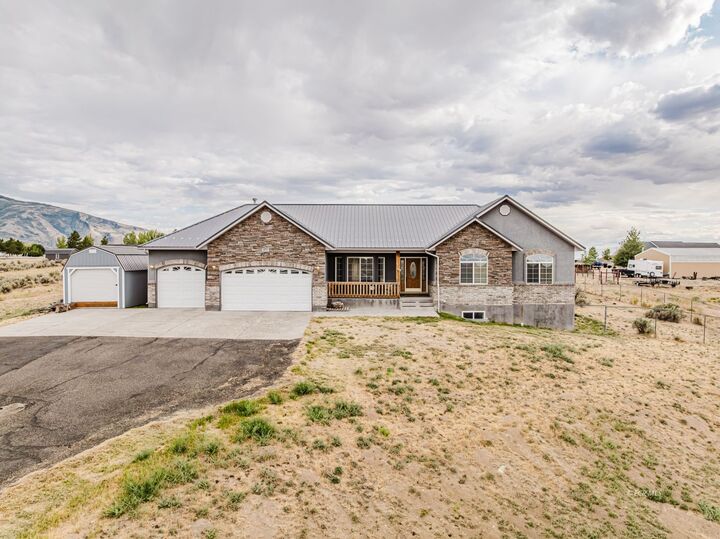Property Photo:  873 Thistle Drive  NV 89815 