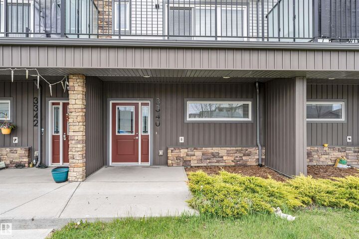 Property Photo: 3340 15A Avenue NW AB T6T 0Y1