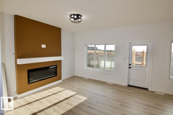 Property Photo: 8857 Carson Way SW Upper AB T6W 5B8