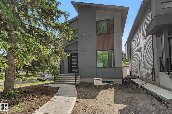 7603 92 Avenue NW — photo 1