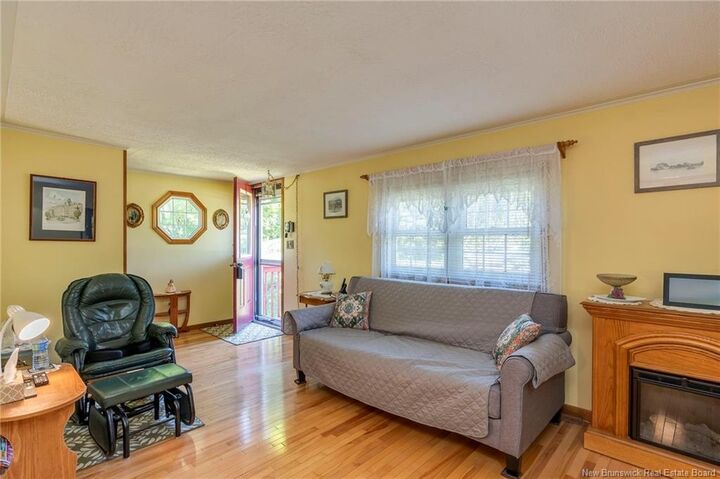 Photo de la propriété:  3066 Loch Lomond Road  NB E2N 1B3 