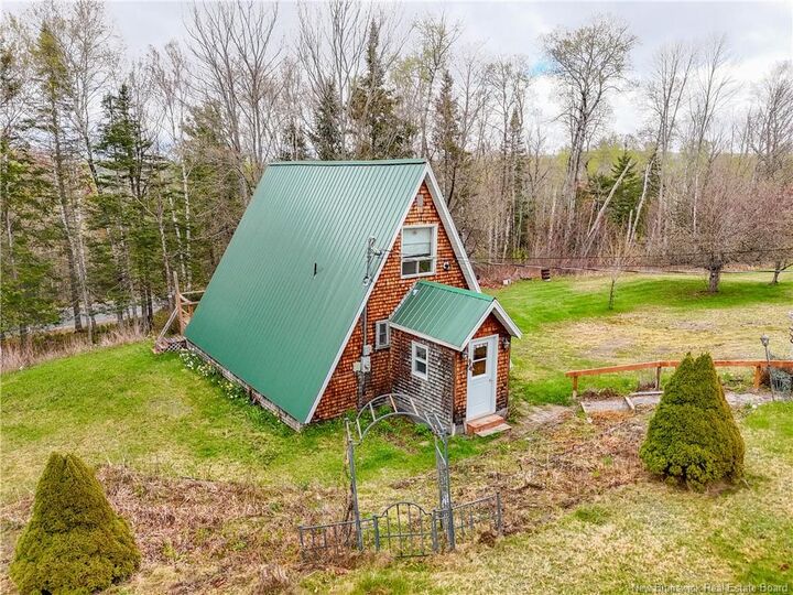 Property Photo:  8 Boyne Lane  NB E6L 1Z7 