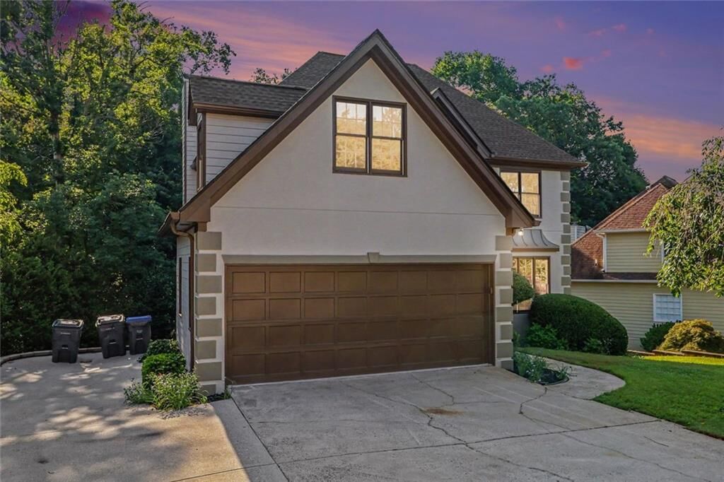 Property Photo: 900 Secret Cove Drive GA 30518