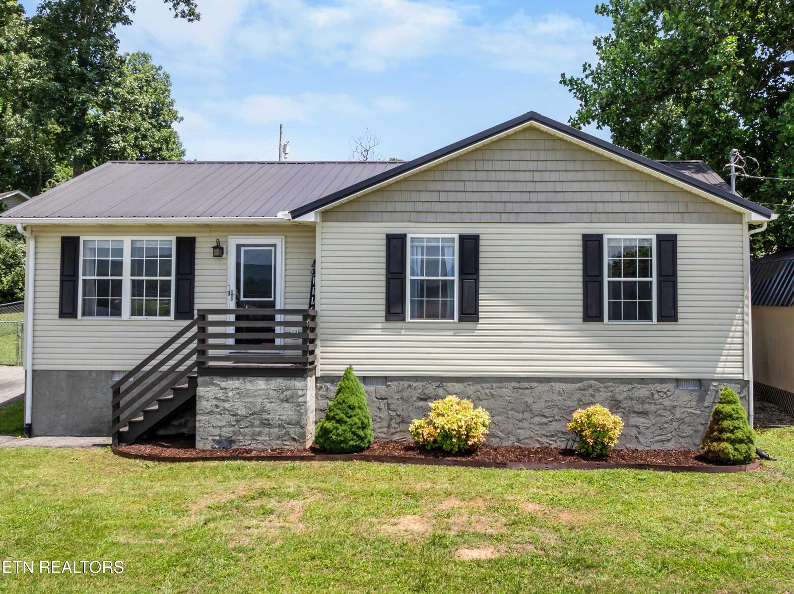 Property Photo: 181 Kaysprings Circle TN 37757