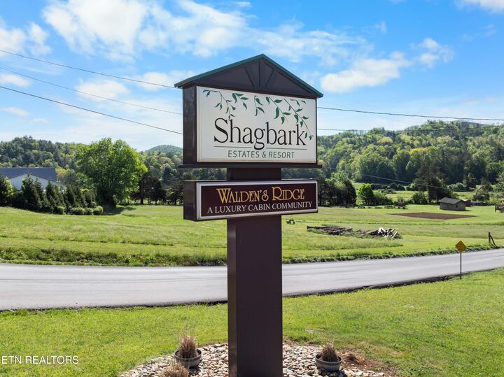 Property Photo:  Lot 17 Ridgeland Circle  TN 37862 