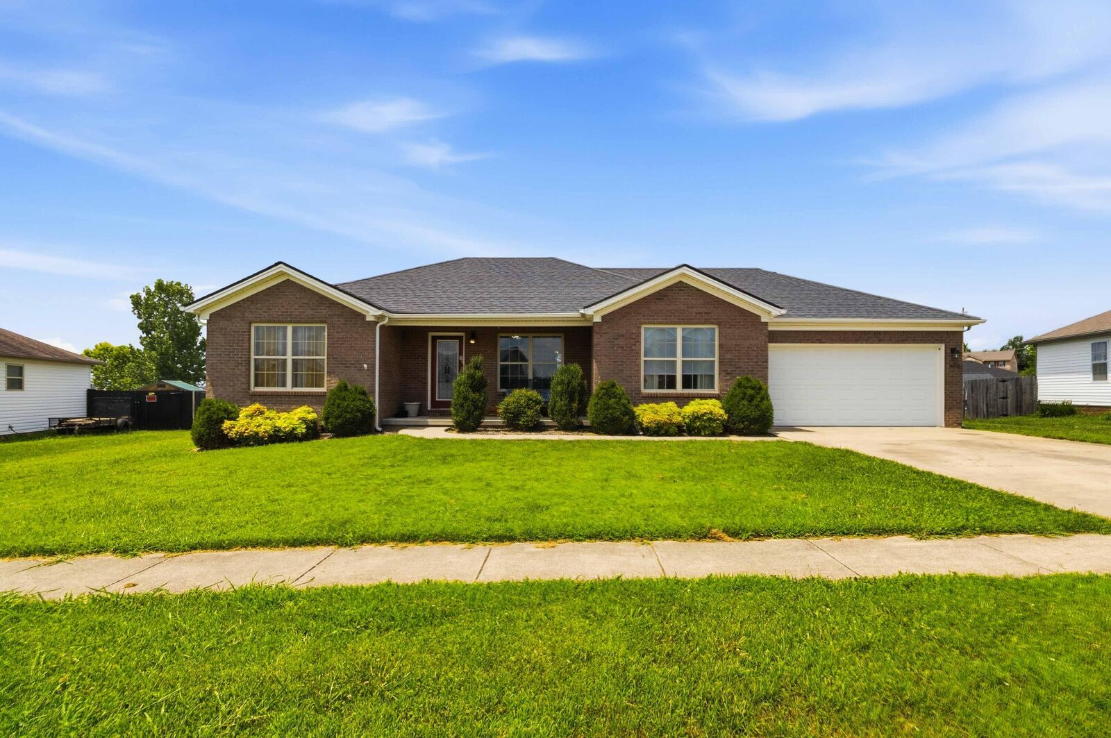 Property Photo:  552 Southfork Drive  KY 40403 
