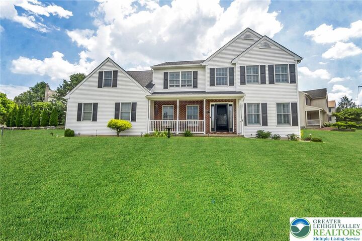 Property Photo:  1252 Winter Lane  PA 18040 