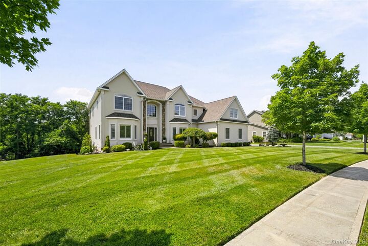 Property Photo:  51 Meriwether Trail  NY 10920 