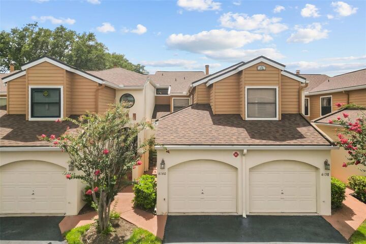 Property Photo: 6140 Raintree Drive L3 FL 32822