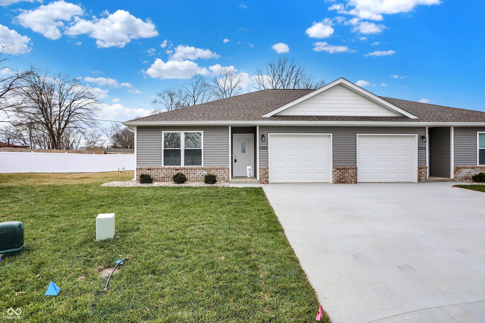 Property Photo: 1552 W Paula Drive IN 47201