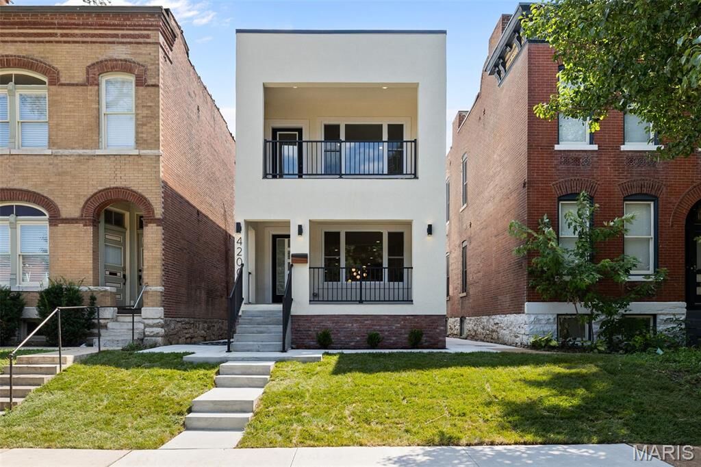 Property Photo: 4200 Chouteau Avenue MO 63110