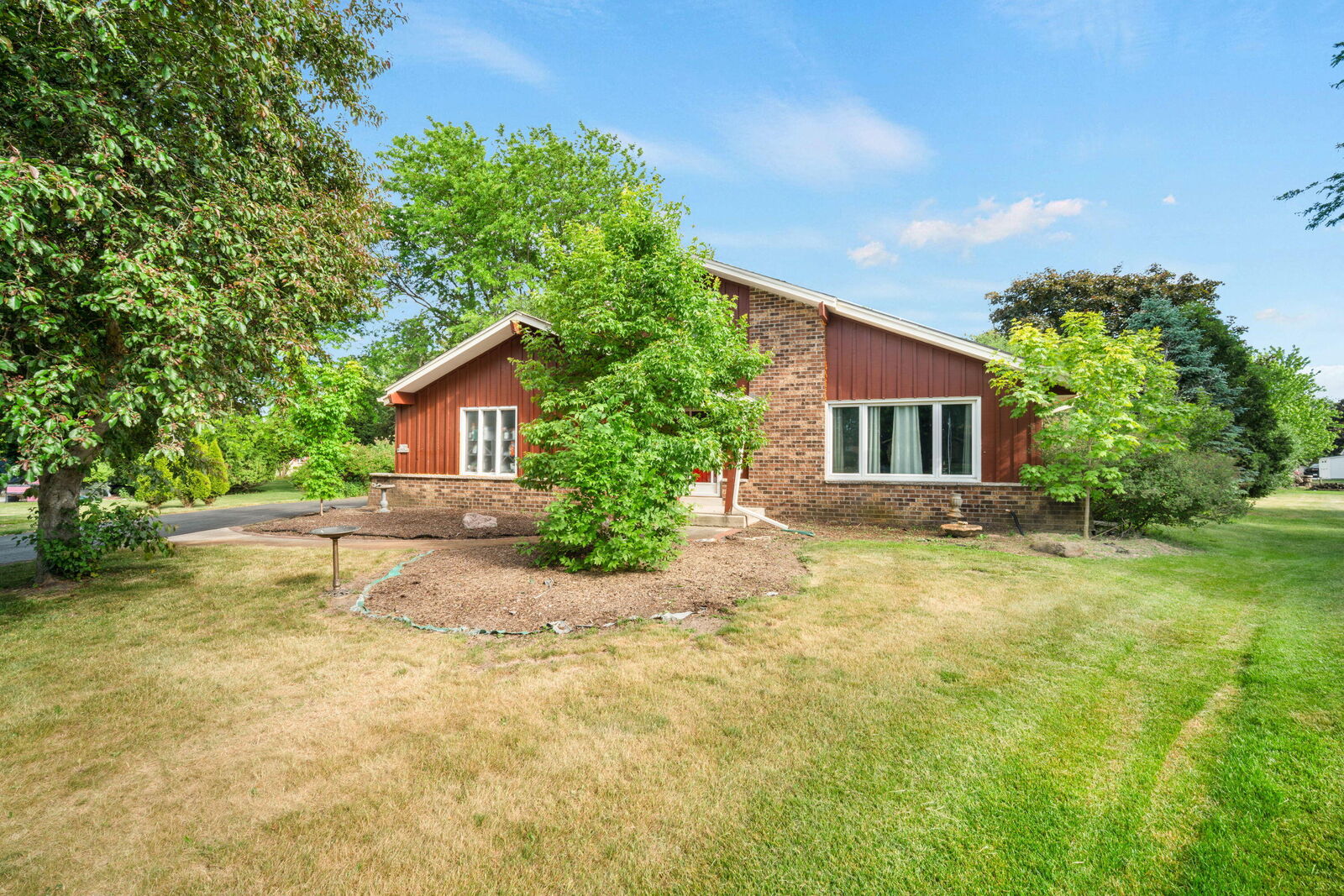 Property Photo:  N106w15749 Adams Ct  WI 53022 