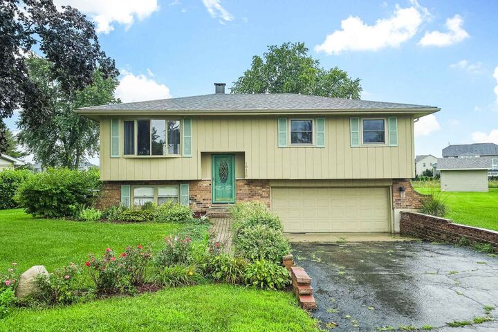 Property Photo:  10120 Sunridge Drive  IL 60564 