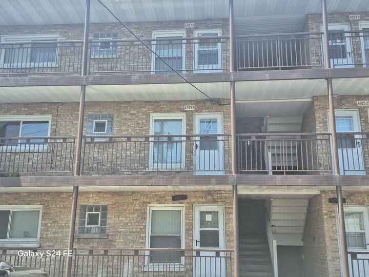 Property Photo: 4921 N Harlem Avenue 3 IL 60656