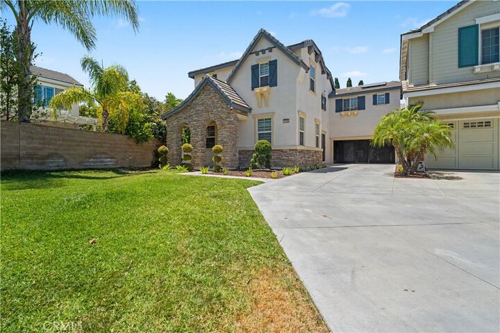 Property Photo:  40185 Canton Court  CA 92591 